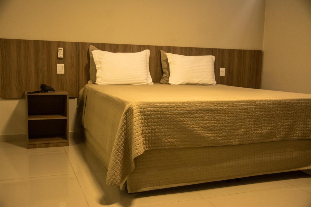 Hotel Vila Verde Penápolis المظهر الخارجي الصورة